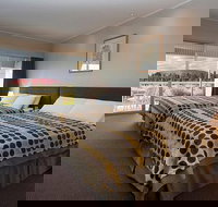 3-Day Uluru-Kata Tjuta and Kings Canyon 4WD Small-Group Eco-Tour from Alice Springs - Perth Resorts