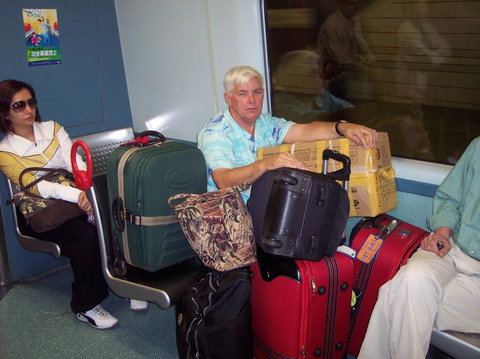 Airport Shuttle Transfer From Sydney City To Sydney Airport - Perth Resorts 3