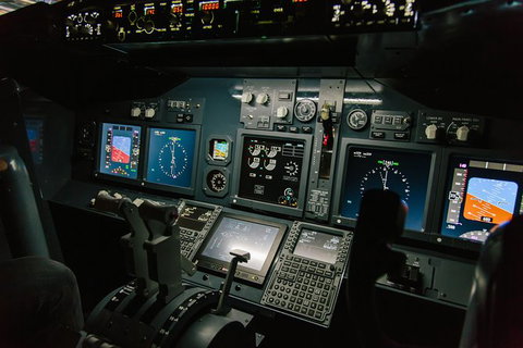 Airliner-737 - 60 MINS - Flight Simulator Experience - Perth Resorts 1