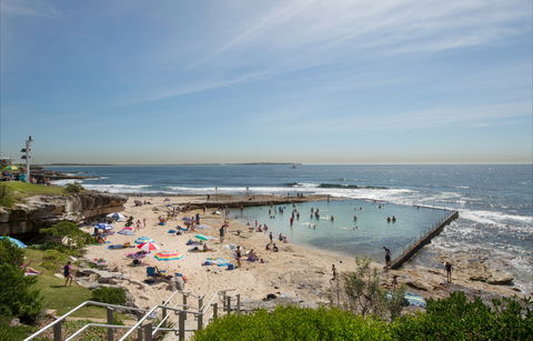 Oak Park Beach Cronulla - Accommodation Perth 0