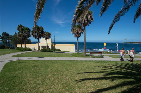 Oak Park Beach Cronulla - Accommodation Perth 1