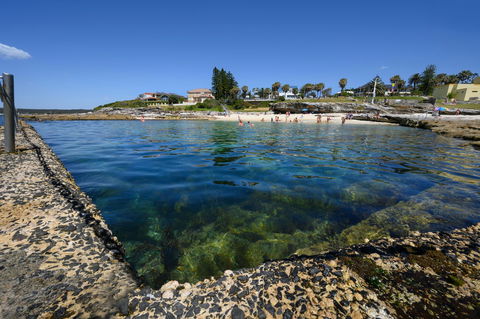 Oak Park Beach Cronulla - Accommodation Perth 2