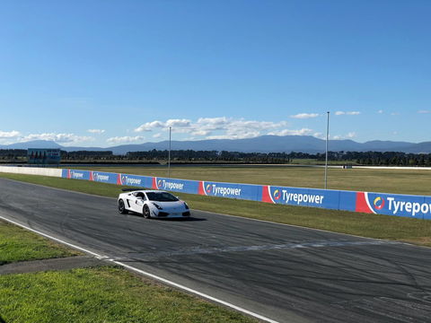 Performance Driving Australia -  Supercar Experience - Perth Resorts 1
