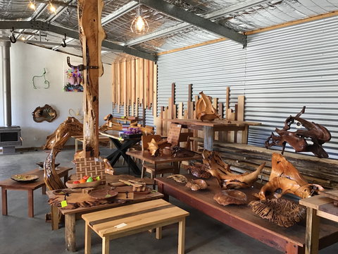 Sculptured Gallery - Perth Resorts 0