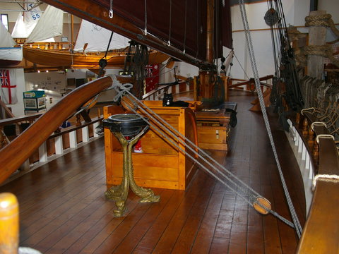 Bass & Flinders Centre - Perth Resorts 0