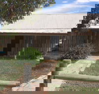 Early Settlers Cottage Solly's Hut - Accommodation Perth