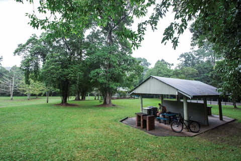 Goldsborough Valley, Wooroonooran National Park - Perth Resorts 2