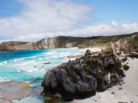 King George Beach - Perth Resorts 0