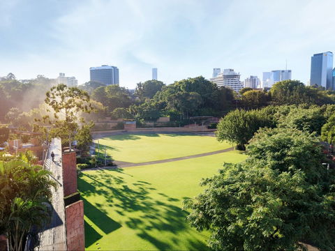 Roma Street Parkland - Accommodation Perth 1