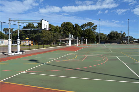 Cleve Sporting Facilities - Accommodation Perth 0