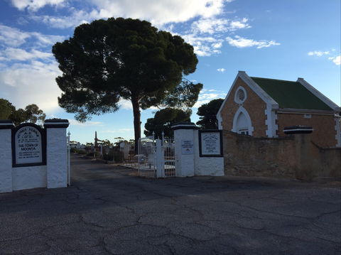 Moonta Cemetery - Accommodation Perth 2