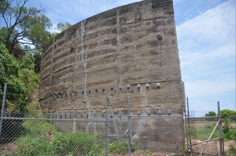 Remnant No 6 Oil Tank Wall - Accommodation Perth 1