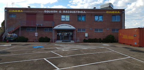 Lakes Squash And Movie Theatre - Accommodation Perth 0