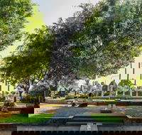 Sculpture Garden Campbelltown - Accommodation Perth