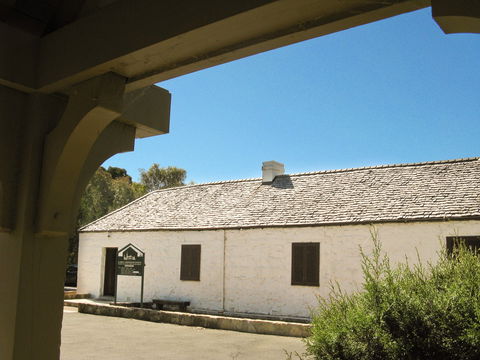 St John's Schoolhouse Museum - Accommodation Perth 1