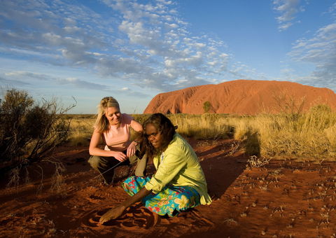 Maruku Arts - Gallery - Perth Resorts 0