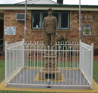 Soldier Statue Memorial Chinchilla - Accommodation Perth