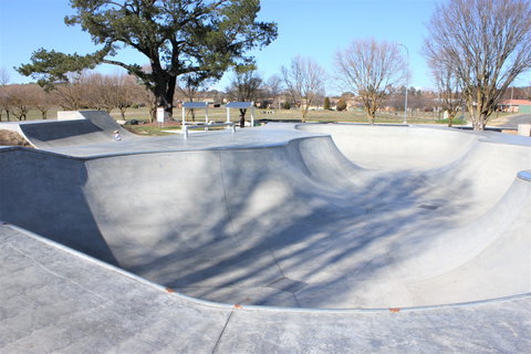 Blayney Skate Park - Perth Resorts 1