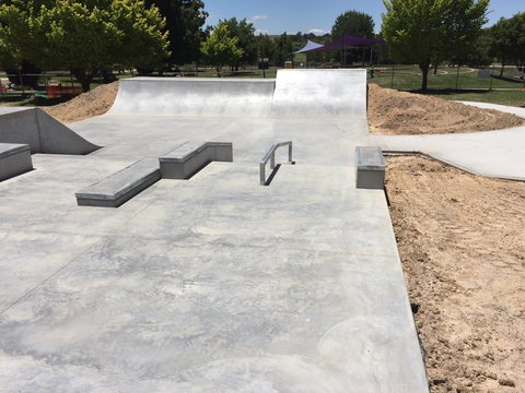 Blayney Skate Park - Perth Resorts 2