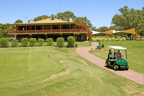 Coomealla Golf Club - Accommodation Perth 0