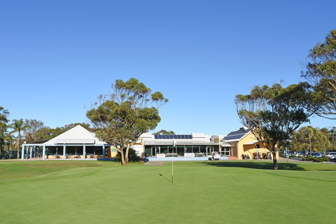 Hawks Nest Golf Club - Accommodation Perth 0