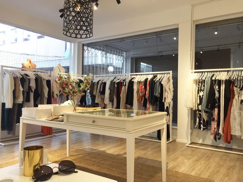 Ivory Lane Boutique - Accommodation Perth 2