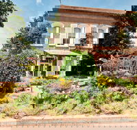 Two-Foot Heritage Walk - Accommodation Perth