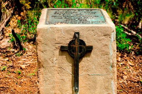 Avro Anson A4-4 Memorial - Perth Resorts 0