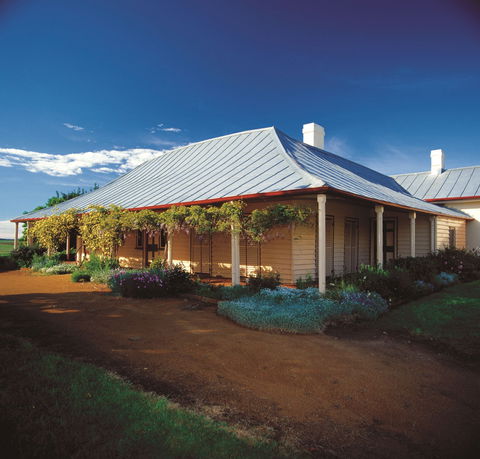 Cooma Cottage - Accommodation Perth 0