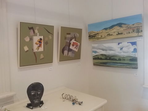 Gallery 127 - Accommodation Perth 2