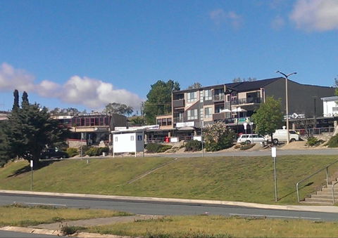 Jindabyne - Accommodation Perth 2