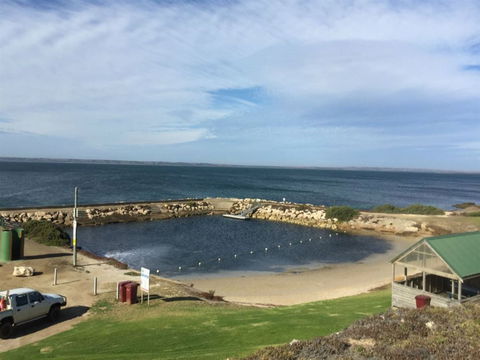 Kingscote Tidal Pool - Perth Resorts 0