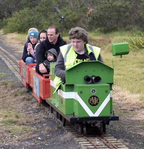 Portarlington Bayside Miniature Railway - Perth Resorts 1