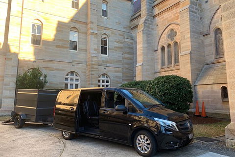 Luxury People Mover Transfer TO Sydney Airport ( 1 - 6 Pax ) - Accommodation Perth 1