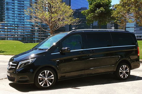Luxury People Mover Transfer TO Sydney Airport ( 1 - 6 Pax ) - Accommodation Perth 3