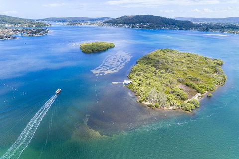 Australian Pearl Experience & Kangaroo Encounter Day Trip From Sydney - Accommodation Perth 5