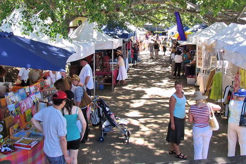 Sunshine Coast Eumundi Markets Return Minibus Transfer - Perth Resorts 1