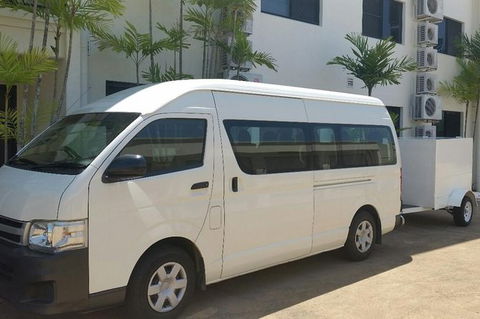 Airport Transfer To Or From Cairns Hotels For Up To 13 People (7am-10pm) - Accommodation Perth 0