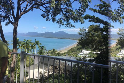 IMAX Private Transfer 7 Guests Cairns Airport To Hotels In Port Douglas - Accommodation Perth 4