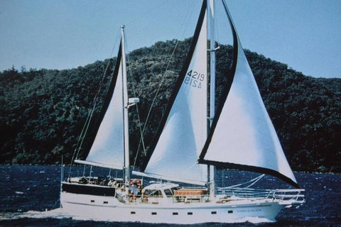 Great Barrier Reef Private Expedition Cruise (min 4 Day Max 8 Guests) - Perth Resorts 2