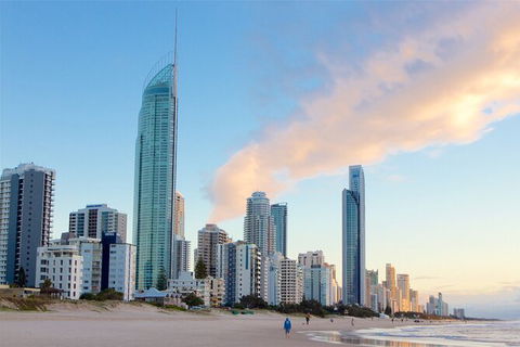 Gold Coast Airport Transfers : Gold Coast City To Airport OOL In Luxury Car - Accommodation Perth 3