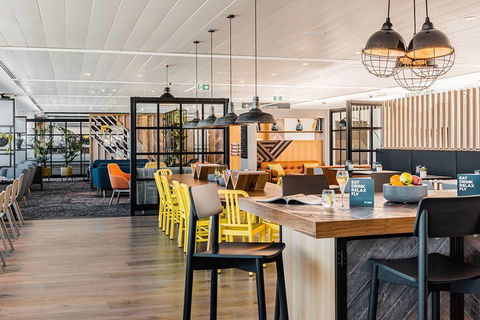 Brisbane Airport - My Lounge - Accommodation Perth 0