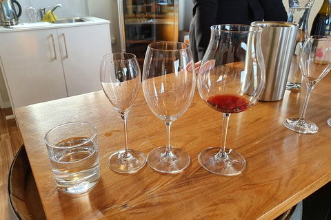 All Inclusive Wine Tour Up The Derwent Valley Hobart: Local Wines & Cheeses - Perth Resorts 5