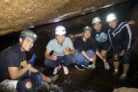 Adventure Caving - Perth Resorts 1