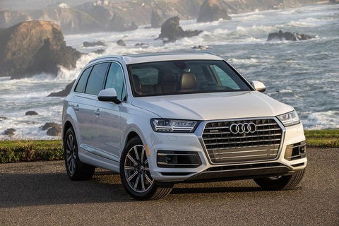 Audi Q7 SUV Melbourne Airport To CBD - Perth Resorts 3