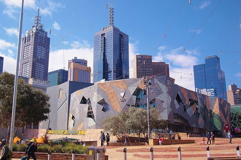 Melbourne Airport Transfers: Melbourne To Melbourne Airport MEL In Luxury Van - Accommodation Perth 1