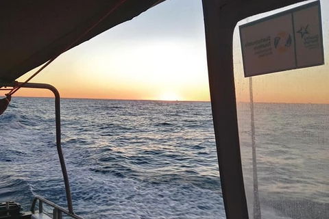 Sunset Geraldton Harbour Cruise - Accommodation Perth 3