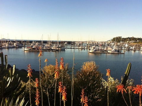 Mantaray Charters - Accommodation Perth 0