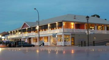 Seacliff Beach Hotel - Accommodation Perth 0