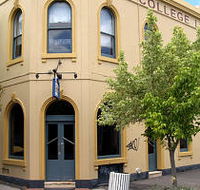 The College Lawn Hotel - Accommodation Perth